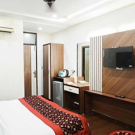 Hotel Batra Home Nizamuddin Nowe Delhi Zewnętrze zdjęcie