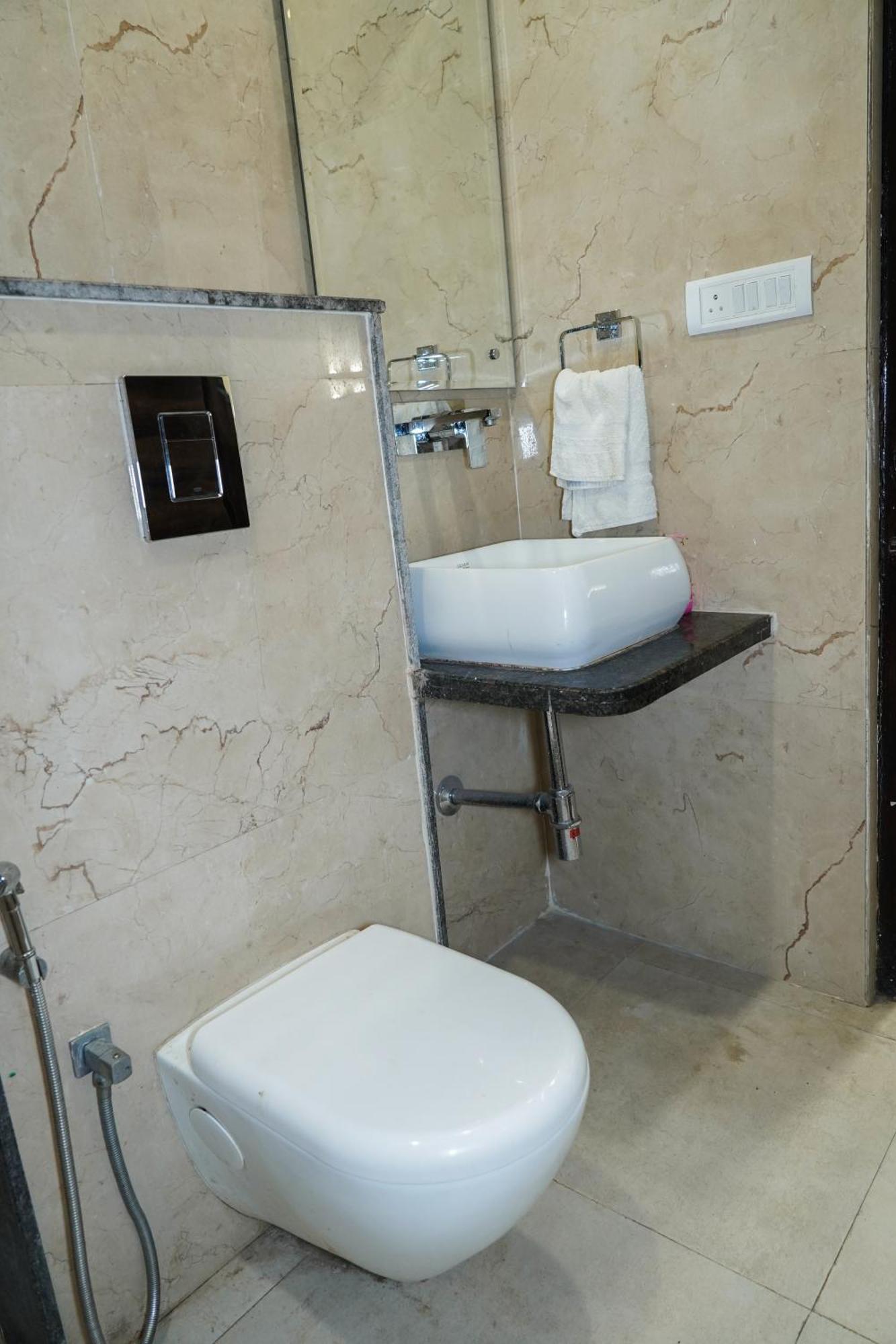 Hotel Batra Home Nizamuddin Nowe Delhi Zewnętrze zdjęcie