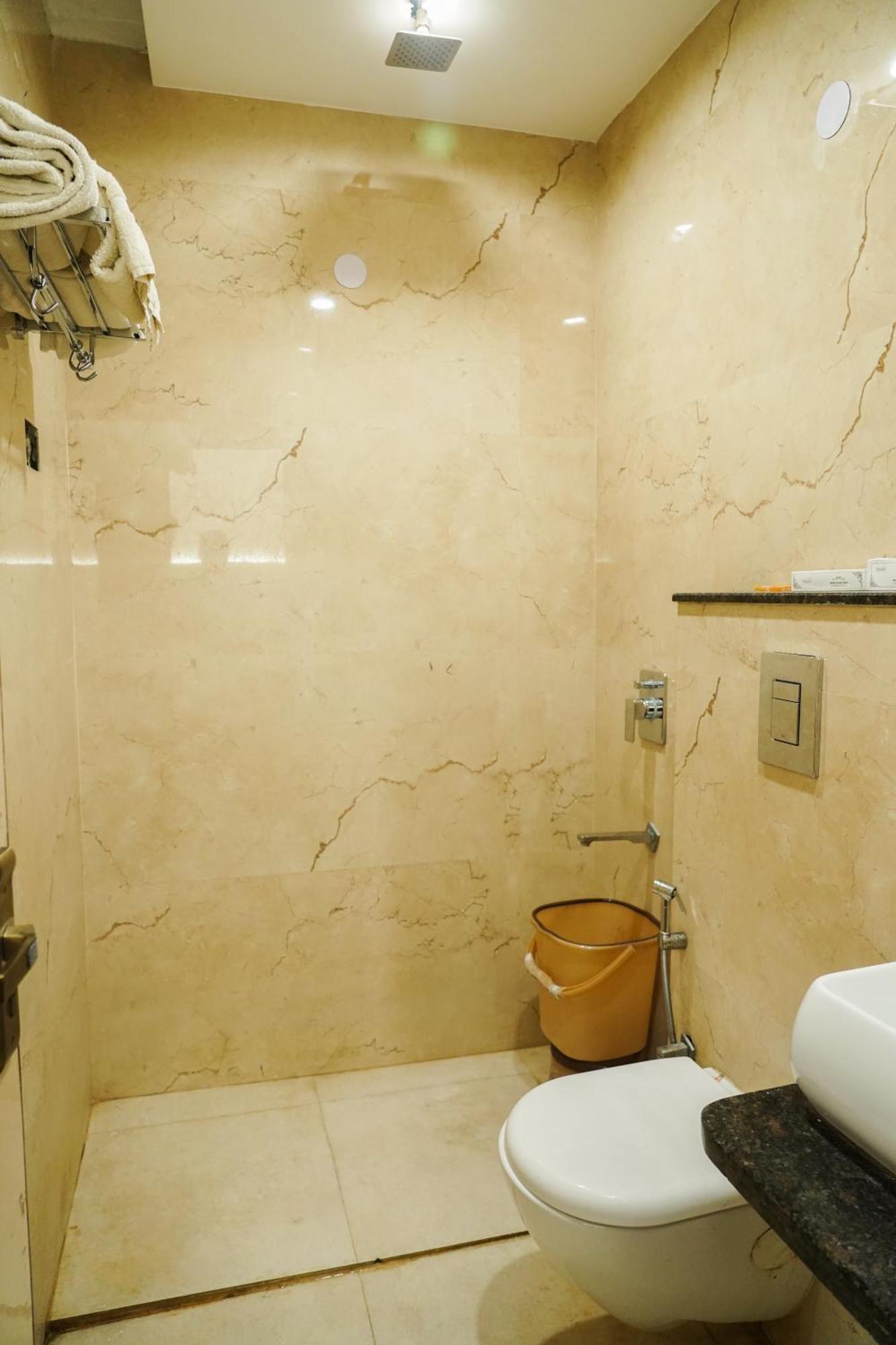 Hotel Batra Home Nizamuddin Nowe Delhi Zewnętrze zdjęcie