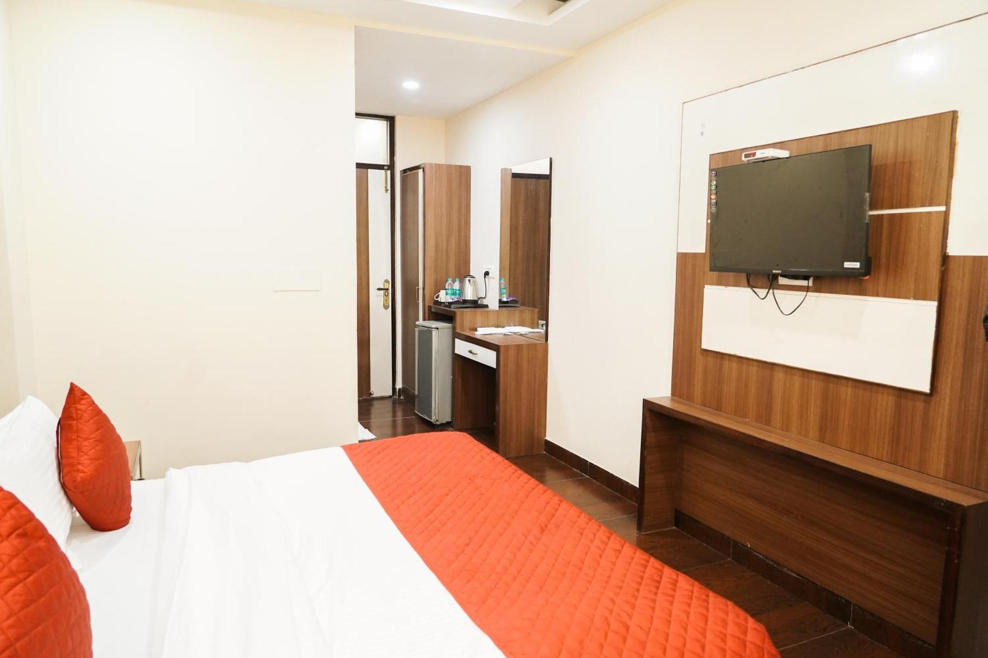 Hotel Batra Home Nizamuddin Nowe Delhi Zewnętrze zdjęcie